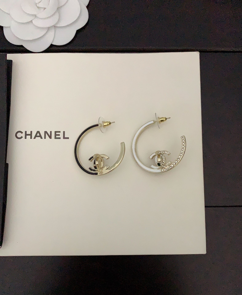 Ch**el earrings